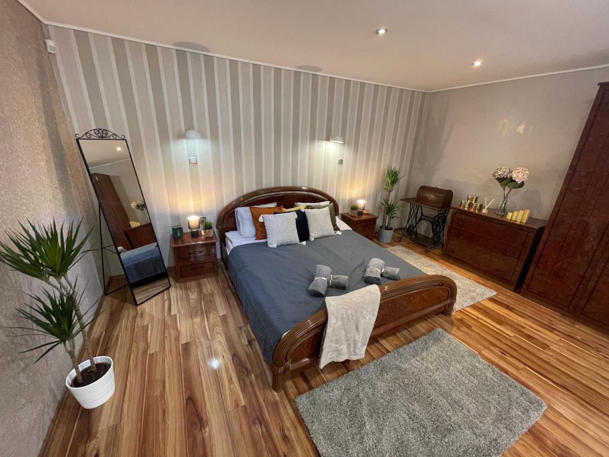 Vintage Home In The Heart Of The City 布达佩斯 外观 照片